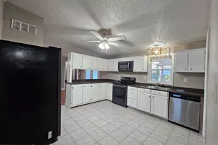 202 Castlebury Ln, Hubert, NC 28539 - Photo 13
