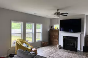 209 Legacy Ln, Newport, NC 28570 - Photo 3