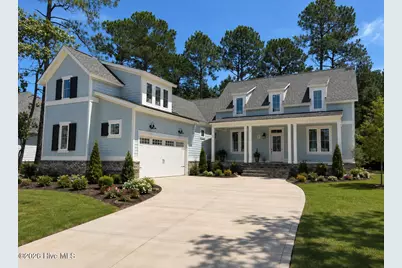 725 Breezewood Drive SE, Bolivia, NC 28422 - Photo 1