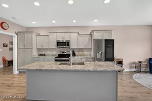 2019 Tarpon Trl, New Bern, NC 28562 - Photo 7