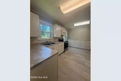 1203 N Poplar Street, Aberdeen, NC 28315 - Photo 11