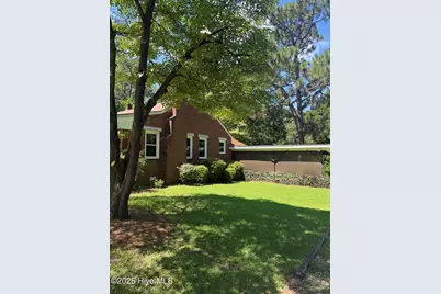 1203 N Poplar Street, Aberdeen, NC 28315 - Photo 5