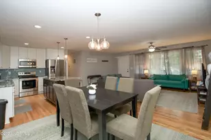 200 W Delaware Ave, Southern Pines, NC 28387 - Photo 21