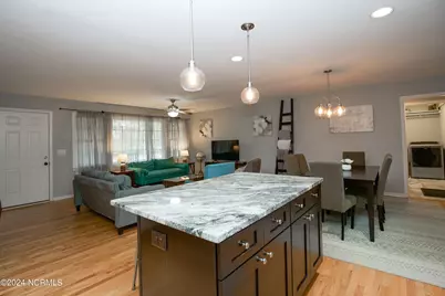 200 W Delaware Avenue, Southern Pines, NC 28387 - Photo 19