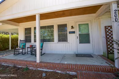 200 W Delaware Avenue, Southern Pines, NC 28387 - Photo 3