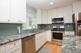200 W Delaware Ave, Southern Pines, NC 28387 - Photo 17