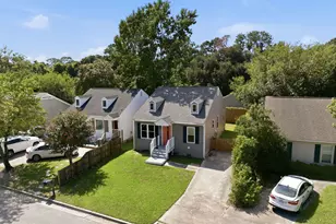 726 Varsity Dr, Wilmington, NC 28403 - Photo 3