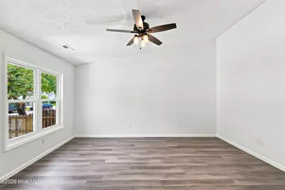 726 Varsity Drive, Wilmington, NC 28403 - Photo 5