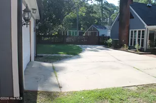 227 E College St, Whiteville, NC 28472 - Photo 15