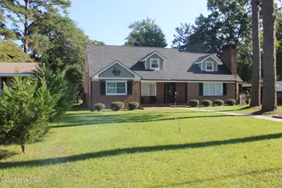 227 E College Street, Whiteville, NC 28472 - Photo 3