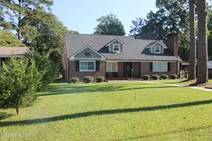 227 E College St, Whiteville, NC 28472 - Photo 3
