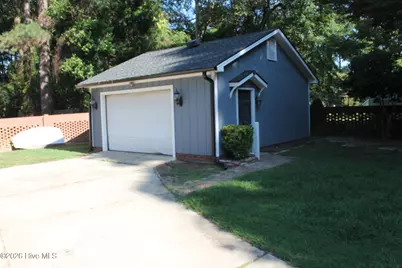 227 E College Street, Whiteville, NC 28472 - Photo 17