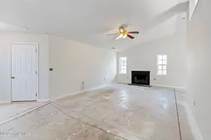 205 Concord Ln, Richlands, NC 28574 - Photo 11