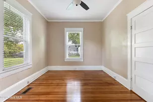 3902 W Wilson St, Farmville, NC 27828 - Photo 11