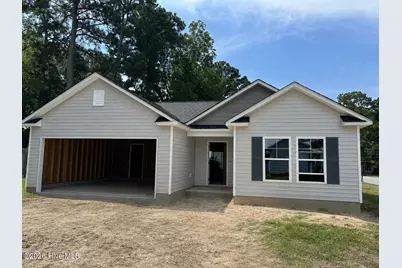 107 W Burnette Street, Pinetops, NC 27864 - Photo 1