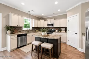 208 Misty Cove Ct, Sneads Ferry, NC 28460 - Photo 15