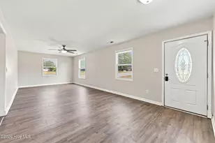 89 Crown Point Rd, Hubert, NC 28539 - Photo 11