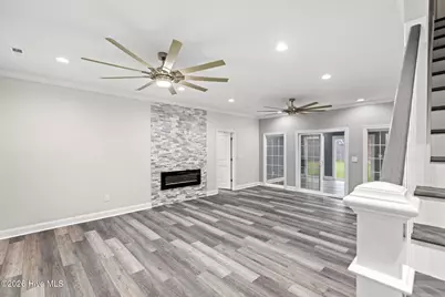 407 King Richard Court, Jacksonville, NC 28546 - Photo 3
