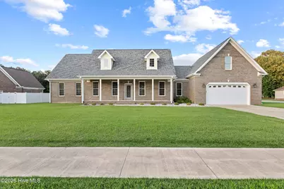 407 King Richard Court, Jacksonville, NC 28546 - Photo 1
