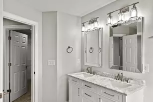 401 King Richard Ct, Jacksonville, NC 28546 - Photo 31