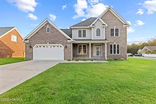 403 King Richard Ct, Jacksonville, NC 28546 - Photo 1