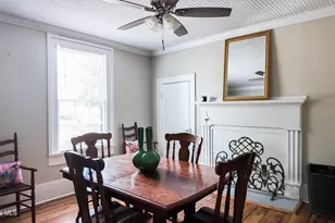204 W Main St, Clinton, NC 28328 - Photo 3