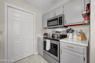 2617 Ashby Dr, Wilmington, NC 28411 - Photo 9
