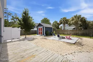 147 NW 11th St, Oak Island, NC 28465 - Photo 35