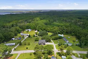 1422 Harkers Island Rd, Beaufort, NC 28516 - Photo 41