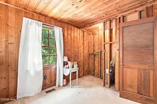 139 NE 17th St, Oak Island, NC 28465 - Photo 21