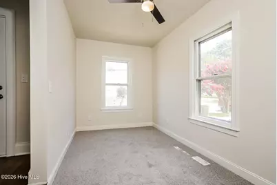 319 E Main Street, Washington, NC 27889 - Photo 9