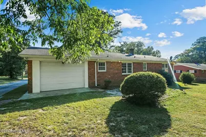 603 W Hooks River Road, Goldsboro, NC 27530 - Photo 9
