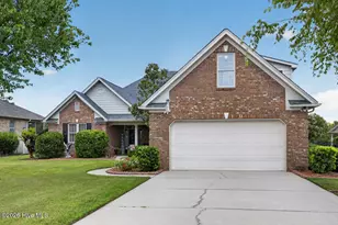 1121 Highlands Dr, Hampstead, NC 28443 - Photo 3