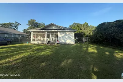 136 Maple Street, Brunswick, NC 28424 - Photo 1