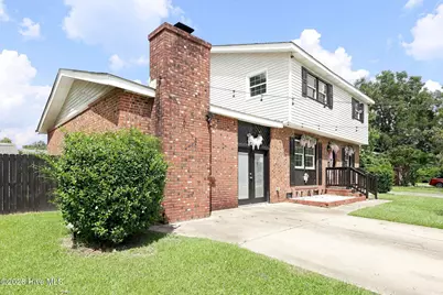 407 Brynn Marr Road, Jacksonville, NC 28546 - Photo 3