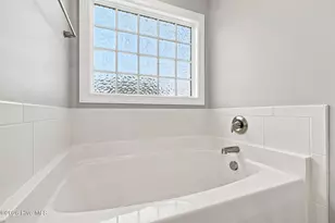 305 Lonesome Dove Ct, Maysville, NC 28555 - Photo 15