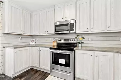 2621 Silver Creek Drive, Greenville, NC 27834 - Photo 9