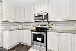 2621 Silver Creek Dr, Greenville, NC 27834 - Photo 9