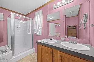 207 Betty Dr, Burgaw, NC 28425 - Photo 21