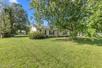 651 Queens Creek Road, Hubert, NC 28539 - Photo 3