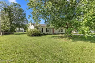 651 Queens Creek Rd, Hubert, NC 28539 - Photo 3