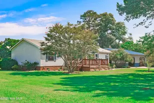 135 Jesse Lanier Ln, Wallace, NC 28466 - Photo 3