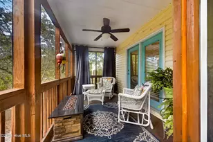 140 NE 18th St, Oak Island, NC 28465 - Photo 27