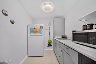 140 NE 18th St, Oak Island, NC 28465 - Photo 35