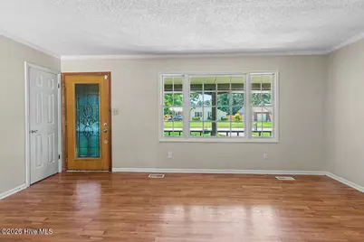 124 Carolina Circle, Jacksonville, NC 28546 - Photo 5