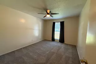 133 Village Cir, Jacksonville, NC 28546 - Photo 5