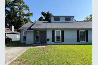 133 Village Circle, Jacksonville, NC 28546 - Photo 1