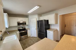 200 Gold Leaf Ct, Jacksonville, NC 28540 - Photo 13