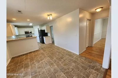 200 Gold Leaf Court, Jacksonville, NC 28540 - Photo 9
