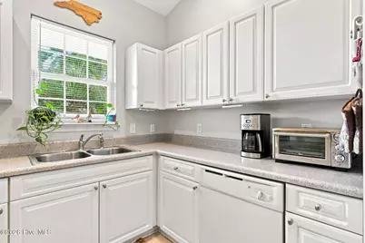 615 Saint Vincent Drive, Wilmington, NC 28412 - Photo 19